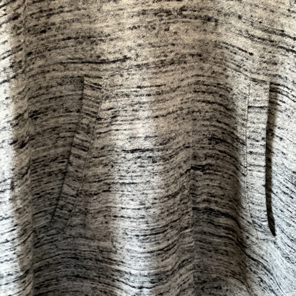 Splendid poncho, size medium, very soft material - Picture 8 of 8